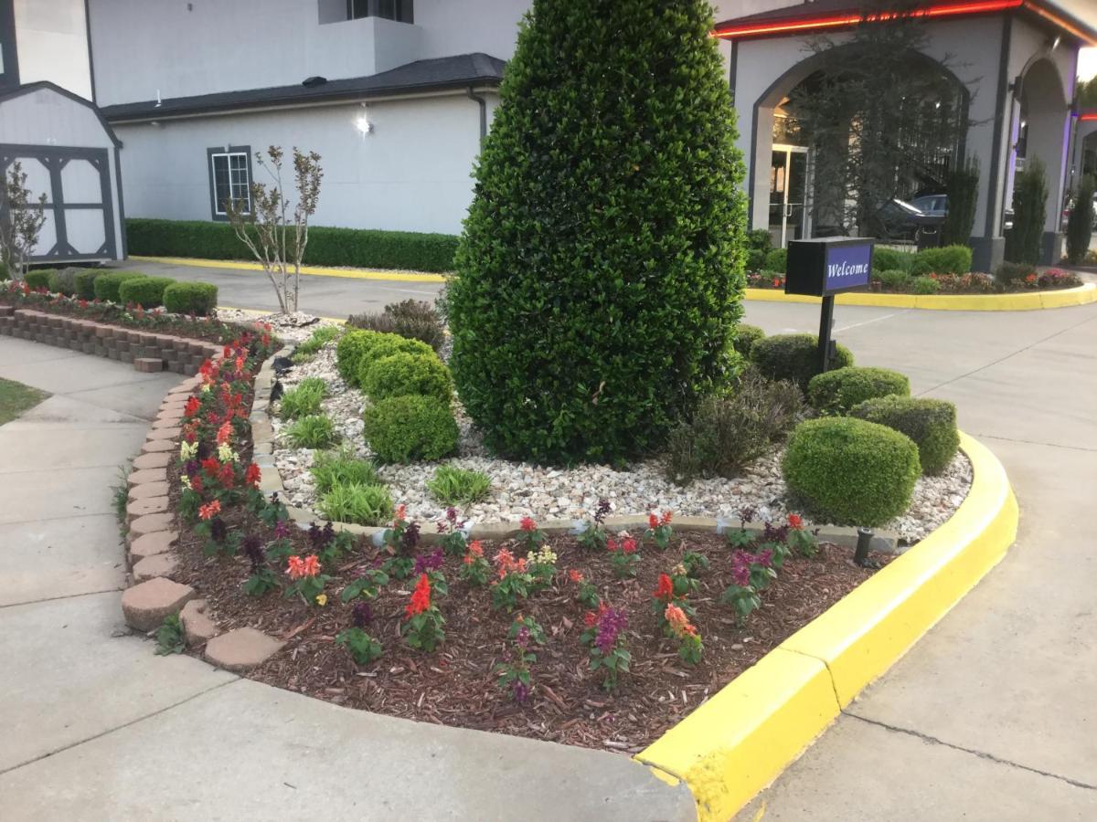 Muskogee Inn And Suites Εξωτερικό φωτογραφία